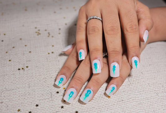 green with milki white preesonnails with nailkit