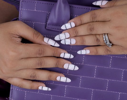 WhiteMatte Preeson Nail WIth NailKIt