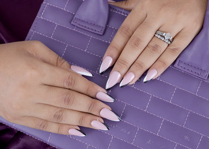 Black and white Preesonnail with Nailkit