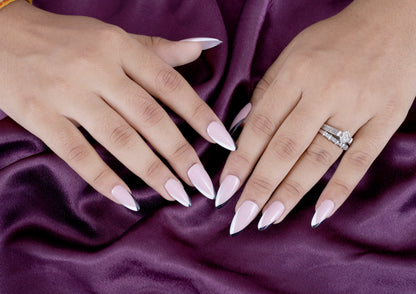 Black and white Preesonnail with Nailkit