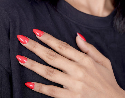 red preesonnail with nailkit