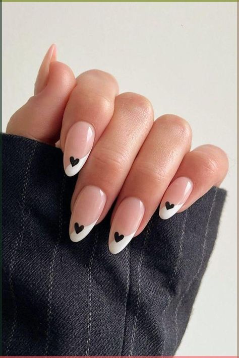 BLACK HEART PRESSONNAIL WITH NAIL KIT