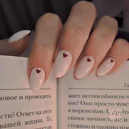 LITTLE HEART PRESSONNAIL WITHNAILKIT